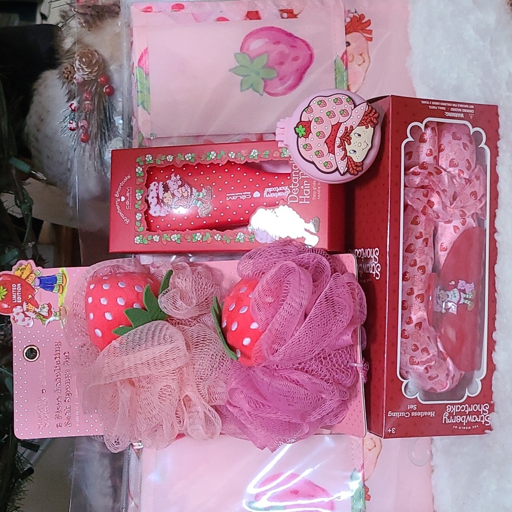 Strawberry Shortcake Spa Set 🍓